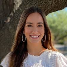 Nicole Oria's Instagram, Twitter & Facebook