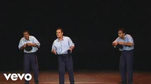 Rodrigue va maintenant raconter la bataille devant le roi. Les Inconnus L Audition Le Cid Youtube