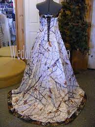 Camo Wedding Dress Corset Back Snow And Mossy Oak Etsy Camouflage Wedding Dresses Camo Wedding Dresses Camo Wedding Dress