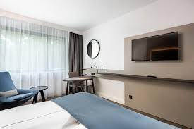 Intercontinental, holiday inn® hotels & resorts, holiday inn club vacations®, holiday inn express® hotels, crowne plaza® hotels & resorts, hotel. Umfangreiche Renovierungen Im Holiday Inn Berlin City West Max Pr