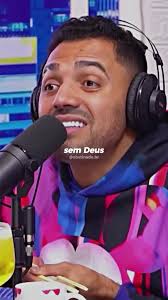 🙏 O maior sucesso que alguém pode ter na vida é aprender a ouvir a Deus.  Porque quando você aprende a confiar Nele, tudo muda. Você para de viver  ansioso, para de se preocupar com coisas que não pode ...