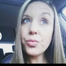 Robin Furr's Instagram, Twitter & Facebook