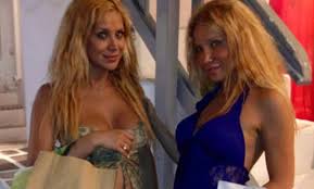 15 Türk Ünlü Kadın ve Üstsüz Fotoğrafları - Onedio