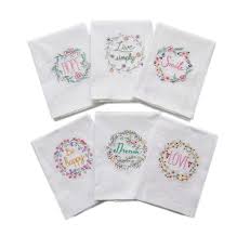 Mostly made of cotton or linen, tea towels of the 1940s and '50s often featured patterns with bright floral shapes, cartoon animals, popular foods, and travel themes. Embroidery Pattern Tea Towel Free Embroidery Patterns