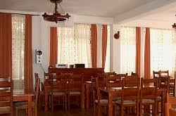 Pensiunea aries va ofera cazare in arieseni, muntii apuseni, o statiune montana ideala pentru iubitorii de ski, drumetii si alte sporturi de iarna. Vila Sarra Vank Arieseni Dn75 Lunca Turda