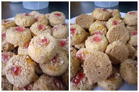 Kalau ada yang masih terfikir nak buat kuih apa untuk hari raya nanti. Resepi Biskut Nestum Viral