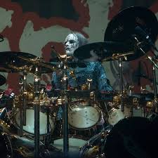 Slipknot has always focused on one of the best metal drummers of the last 20 years. Clrqh5aaxndpym