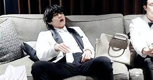 Episode Bts 2019 Ihr Jingle Ball Gif Bts I Jungkook Kim Taehyung Funny Taehyung Hot Kim Taehyung