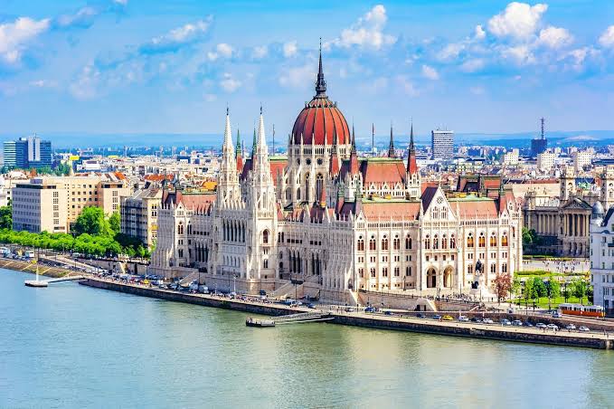 10 Best Things to Do in Budapest - What is Budapest Most Famous For? - Go  Guides