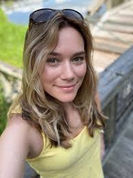 Cassie Clark (@dogwoodblooms)