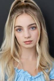 Penelope Campbell's Instagram, Twitter & Facebook