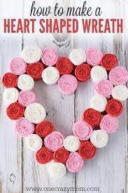 Want to know how to make a valentine wreath like this for your door? Valentine Wreath Easy Heart Shaped Wreath For Valentine S Day