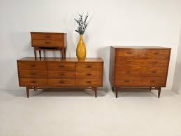 Mid century modern bedroom set, 5 pieces, strata for unagusta, curved front dresser, tall chest, nightstand, full size bed, mirror. Mid Century Modern Bedroom Suite By Dixie Furniture Epoch