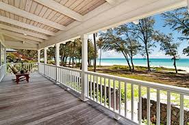 Beautiful Beachfront Hawaiian Style Home In Waimanalo Hawaii Real Estate Market Trends Hawaii Life Hawaiian Homes Beach Cottage Decor Hawaii Beach House