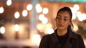 Ana gi̇bi̇ yar olmaz tatil için gittiği marmaris'i annesinin de çok sevdiğini bilen. Cukur Sena Kimdir Dilan Cicek Deniz Kimdir Kac Yasinda