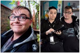 Hibernian star Jason Cummings takes