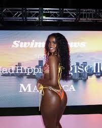 TikTok – Instagram – annarennsworld, anna renn – Nude - Photo 2 | The  Fappening Leaked Photos