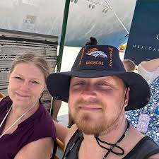 Managing visitor requests in Farmville 3?