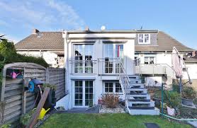Modern eingerichtet mit tv, kleiderschrank mit sch. Expertimmobilien Marco Groppel E K Alternative Zur Wohnung Hubsches Komplett Modernisiertes Siedlungshaus In Dusseldorf Hassels Immobilienmakler Haan Immobilienmakler Bodensee Kauf Vermietung Verkauf Wohnung Eigentumswohnung Haus Mietwohnung