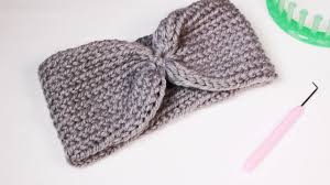 Dream a little bigger also has a handy post that show you how to change colours on a knitting loom. How To Loom Knit A Headband Super Easy For Beginners Diy Tutorial Youtube