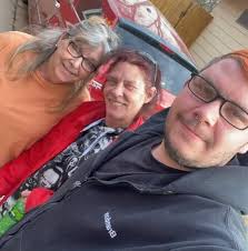 How do you stay warm for them extra hours