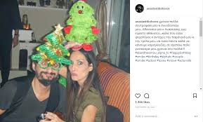 Ο αναστάσης κολοβός, έχει καταφέρει να κάνει το μάκη ζούβα, μια μεγάλη και αγαπητή προσωπικότητα στο πετυχημένο σήριαλ του alpha «έλα στη θέση μου». Anastashs Kolobos Ayth Einai H Syntrofos Toy Zoyba Apo Th Seira Ela Sth 8esh Moy Fthis Gr