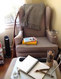 Super Reading Chairs For Small Spaces Luxury Reading Chairs For Small Spaces 50 With Additional Dining Reading Chair Furniture Design Chair Cushions On Sofa