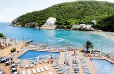 Derriere Le Paysage Idyllique Des Lagons L Assassinat A Fait Revons De Voyages Pinterest