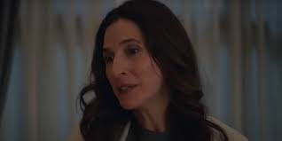 Dinner With The Parents' Trailer Teases Family Chaos