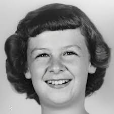 Georgia Skelton's Instagram, Twitter & Facebook