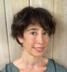 Nicole Galland's Instagram, Twitter & Facebook