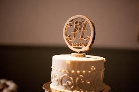 Stun guests with a fabulous wedding cake topped with a customizable wedding cake topper that's a miniature version of you, carefully hand painted and lovingly detailed only by couplesoncakes. 20 Best Rustic Wedding Cake Toppers Photos Emmaline Bride