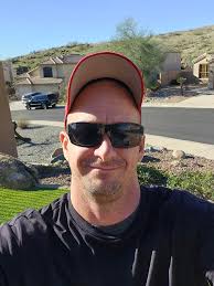 Can't find love here. Majority of people here are fake and $cammers.