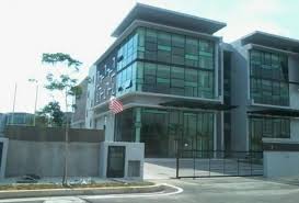 Kelebihannya supaya pokok cepat besar, kuat cengkaman serta berbuah lebat. Gainvest Group Of Companies