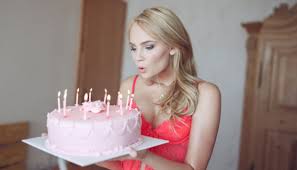 Satu tahun lagi telah berlalu, rasanya baru kemarin kamu berulang tahun. 10 Hal Yang Harus Dilakukan Dan Dihindari Di Hari Ulang Tahun Cantik Tempo Co