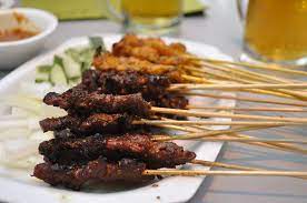 It's perfect for dinners as the place comes alive after 7pm. Lau Pa Sat Satay And Tiger Beer It S Lynny Kansas