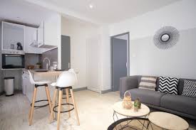 Je trouve çà dommage de peindre ta faience :sorry: Home Staging D Un T2 Grege A Beziers Hirond Elles