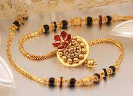Great discounts, free shipping, cash on delivery on eligible purchases. 20 Traditional Maharashtrian Mangalsutra Designs With Images Gold Mangalsutra Designs Gold Mangalsutra Black Beaded Jewelry