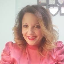 Hi everyone, Hope you have a great afternoon!☺️ Looking for some  recommendations…Me and my partner are planning to visit Greece in early  October for 10 days. However we are unsure about the