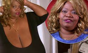 You may want to ask a friend to help you measure. Woman With World S Largest Natural Breasts Claims Her 102zzz Cup Assets Require Security Daily Mail Online