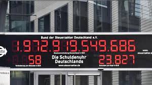 Durch die coronapandemie hat die staatsverschuldung in deutschland ein rekordhoch erreicht. Schuldenuhr Lauft Jetzt Ruckwarts Welt