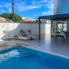 テーブル 角 オナニー - 刺激的なエロ gif 画像