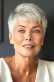 Manuela Elliott (laidleymanuela)