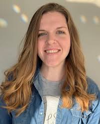 Elizabeth Klingler's Instagram, Twitter & Facebook