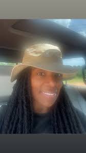 I stand right here where I'm at, 'Cause I wear my own kind of hat. 📸:  @sumnerdilworth