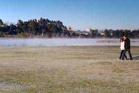 Boletim de previsão do tempo contendo informações sobre previsão, temperatura mínima e máxima prevista, além. Grande Curitiba Tem Temperaturas Negativas E Geada