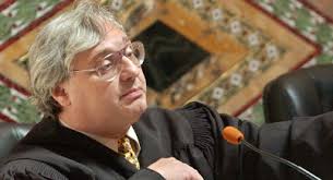 Arizona in judicial crisis