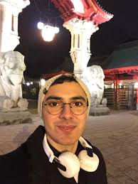 10 saal pish in moghe..  https://www.radiojavan.com/mp3s/mp3/Zedbazi-Tabestoon-Kootahe