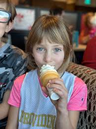 Amie Davis Bolton (@amiedavis)