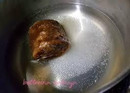 Pengat pisang merujuk kepada jenis masakan berkuah manis (jenis pengat) yang menggunakan pisang sebagai bahan utama yang dimasak. Pengat Pisang Mudah Ini Adalah Bellarina Natasya